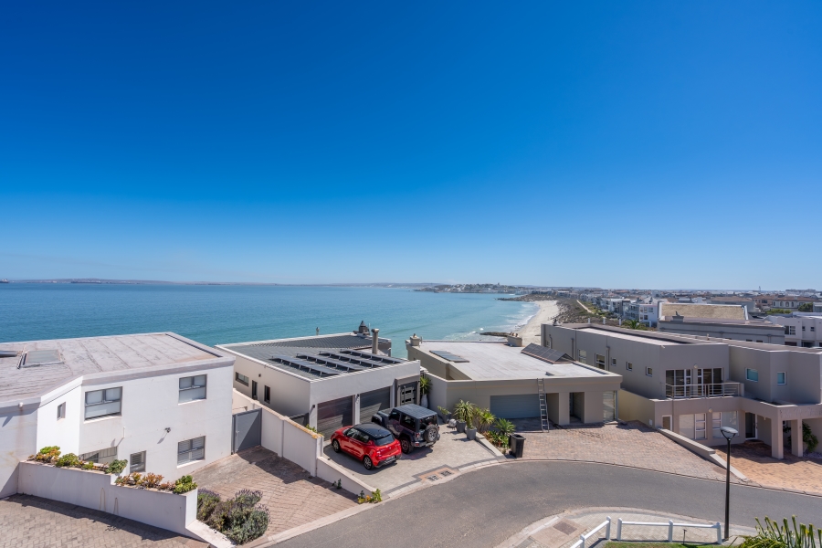 5 Bedroom Property for Sale in Waterfront Western Cape